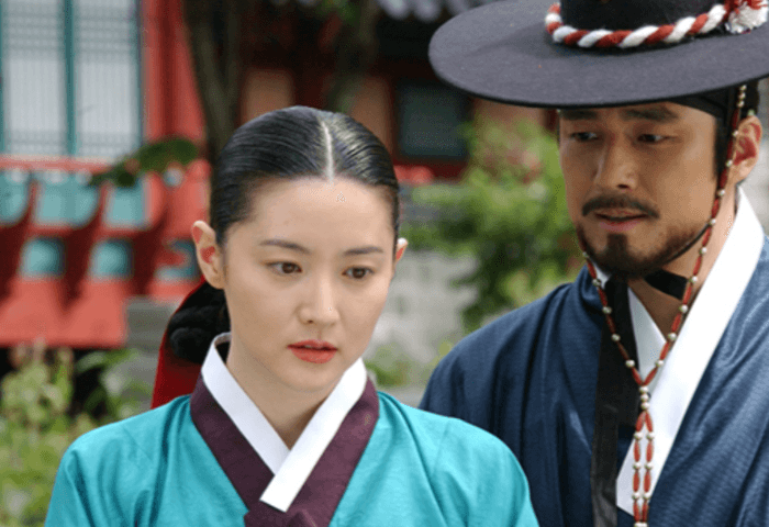 韓国時代劇ドラマ「宮廷女官 チャングムの誓い」のワンシーン。